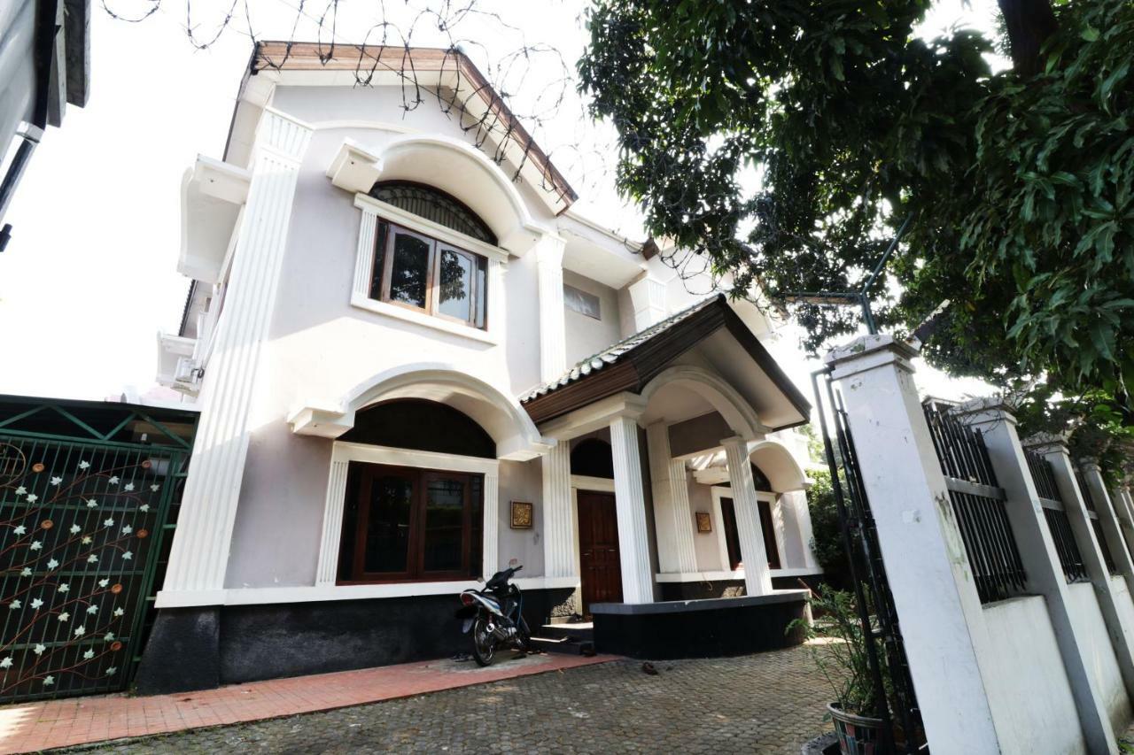 Backpack Syariah Cempaka Putih Barat Hostel Jakarta Exterior photo