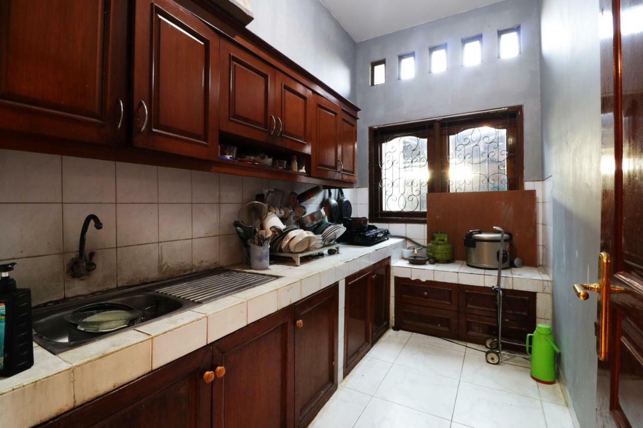 Backpack Syariah Cempaka Putih Barat Hostel Jakarta Exterior photo