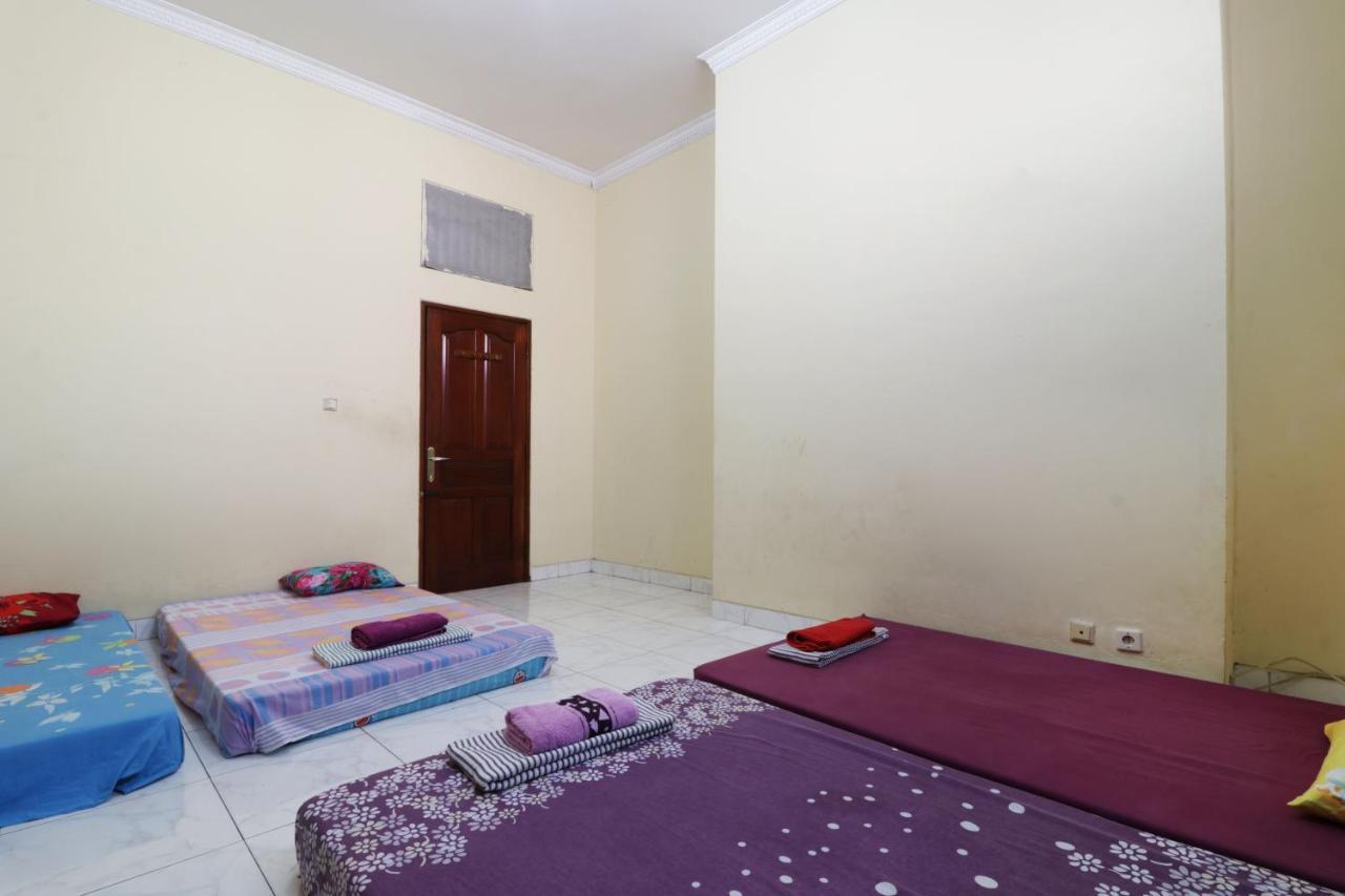 Backpack Syariah Cempaka Putih Barat Hostel Jakarta Exterior photo